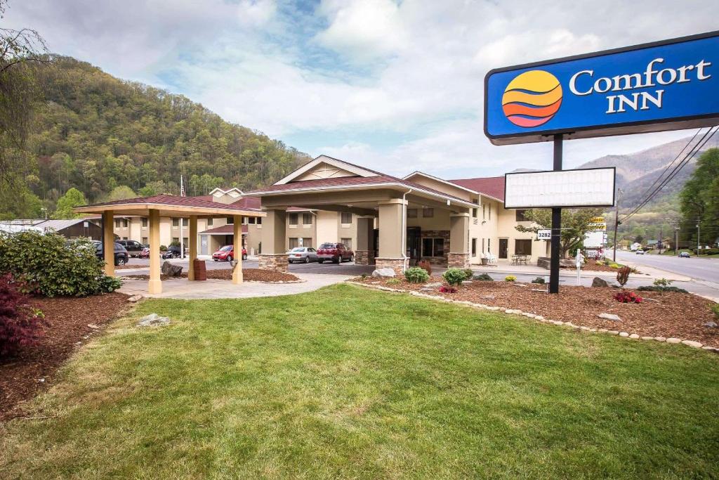 Comfort Inn near Great Smoky Mountain National Park image 6